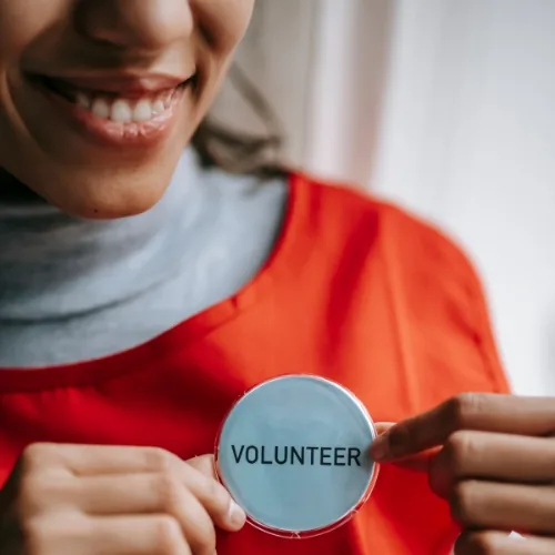 volunteer2